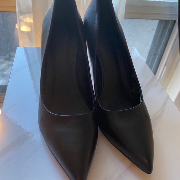 GUESS HEELS - Picture 3 of 5